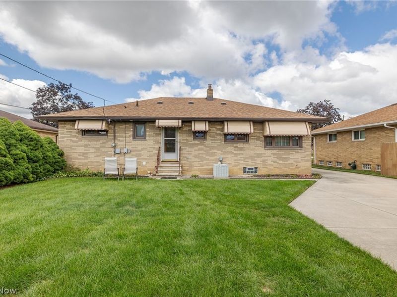 4751 Forest Edge Drive, Brooklyn, OH 44144 Photo 27
