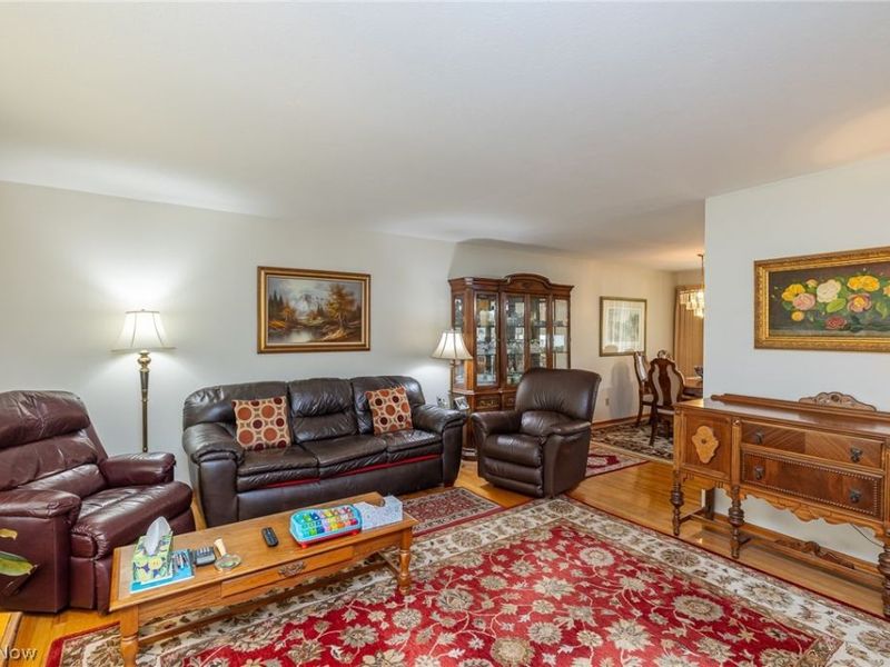 4751 Forest Edge Drive, Brooklyn, OH 44144 Photo 3