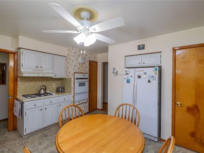 4751 Forest Edge Drive, Brooklyn, OH 44144 Photo 9