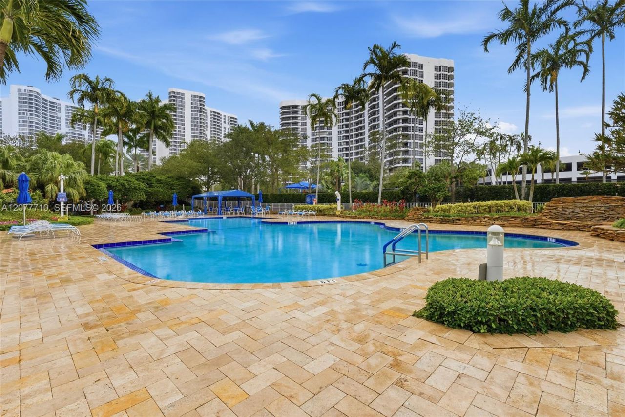 3500 Mystic Pointe Dr , Unit 104, Aventura, FL 33180 Photo