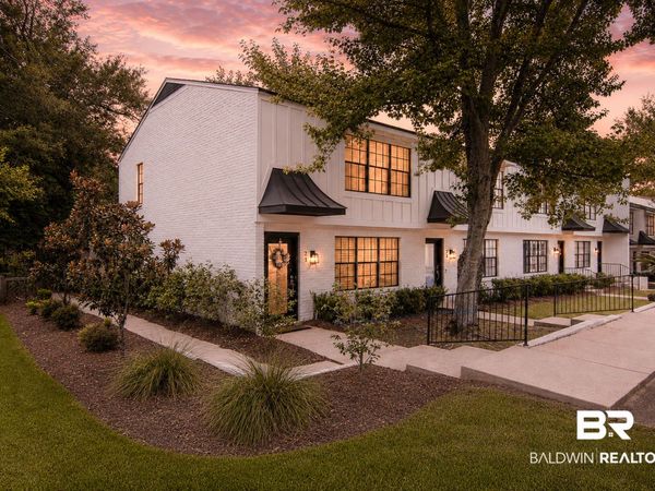 314 Gayfer Court, Unit APT 21, Fairhope, AL 36532