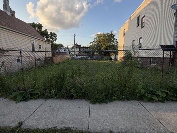4836 W Harrison Street, Chicago, IL 60644