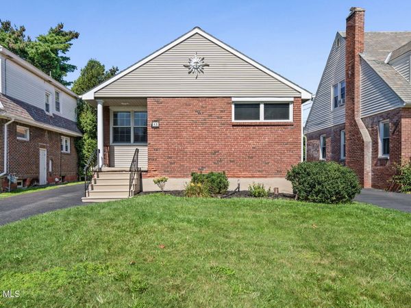 42 Betwood Street, Albany, NY 12209