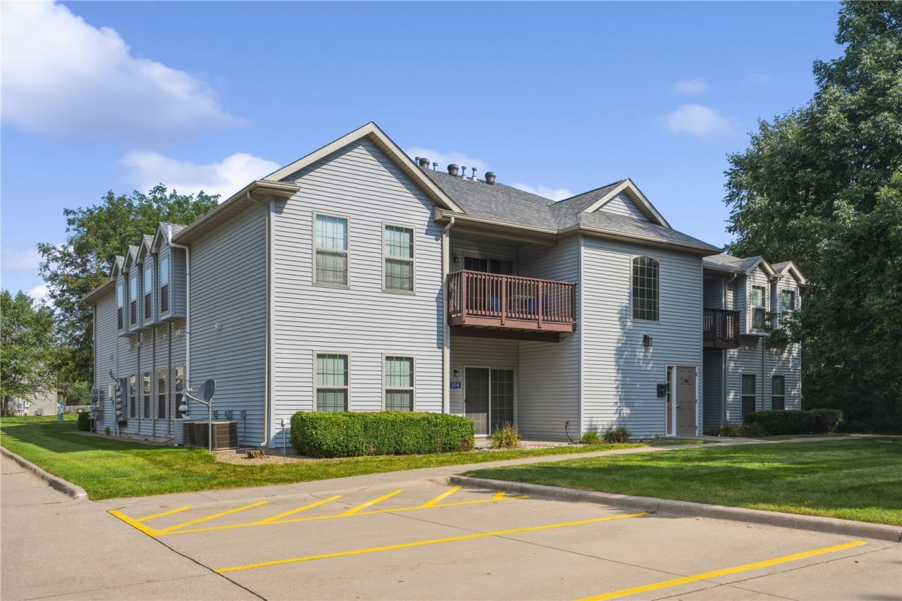 750 Rachael St #202, North Liberty, IA 52317 Main Photo
