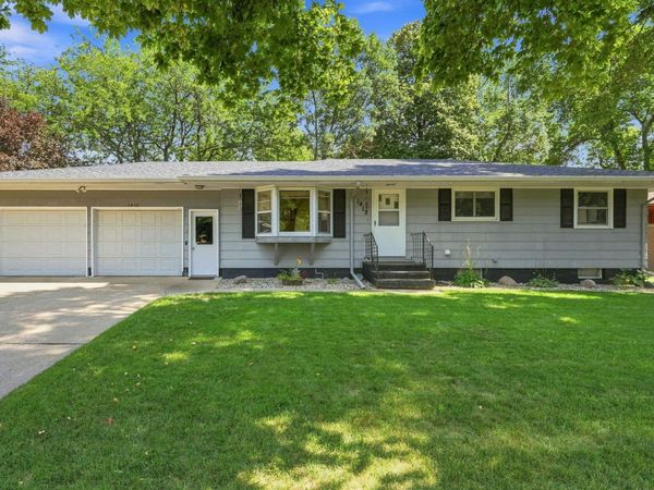 1412 Elm Avenue N, Glencoe, MN 55336