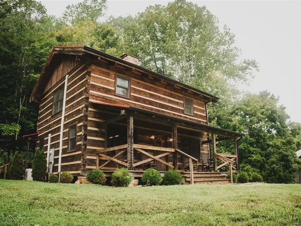 1073 Black Lick Branch , Vanceburg, KY 41156