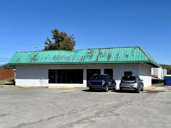 828 N Main Street , Franklin, KY 42134