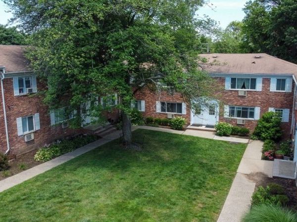 180 Littleton Rd, Parsippany-Troy Hills, NJ 07054