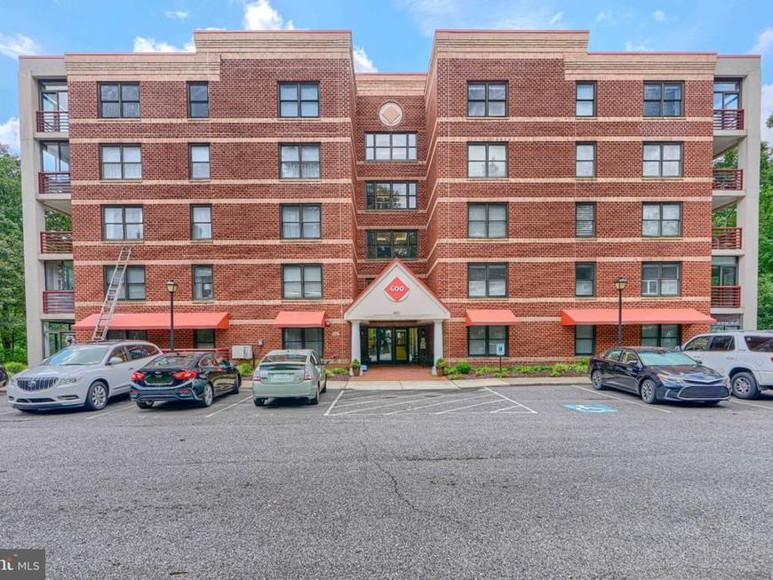 600 Mckinsey Park Drive , Unit 404, Severna Park, MD 21146 Main Photo