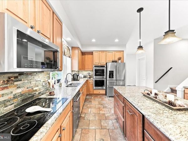 39 MAPLE LANE , GLEN MILLS, PA 19342
