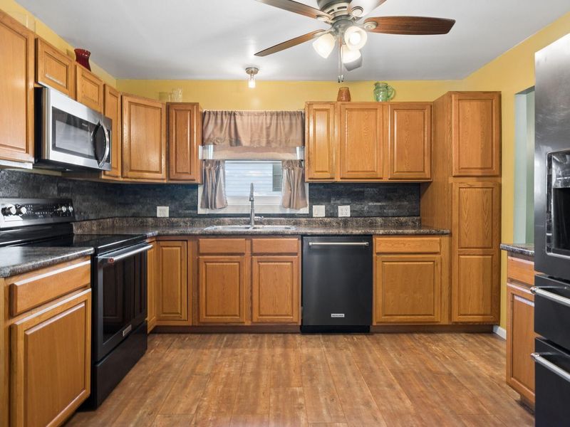 7324 Roshon Avenue, Reynoldsburg, OH 43068 Photo 12