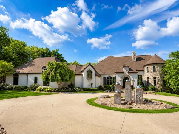 8633 Fulton Drive NW, Massillon, OH 44646