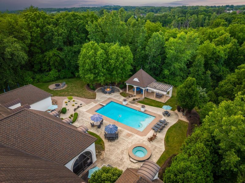 8633 Fulton Drive NW, Massillon, OH 44646 Photo 5