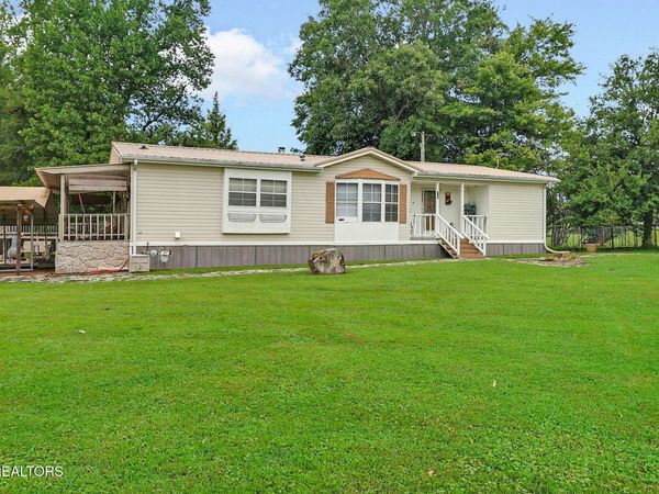 592 Heidel Rd, Wartburg, TN 37887