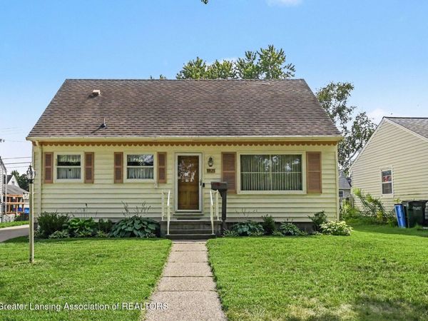 1821 Loraine Avenue, Lansing, MI 48910
