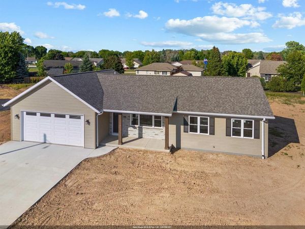 522 RUSTIC RIDGE LANE, Brillion, WI 54110