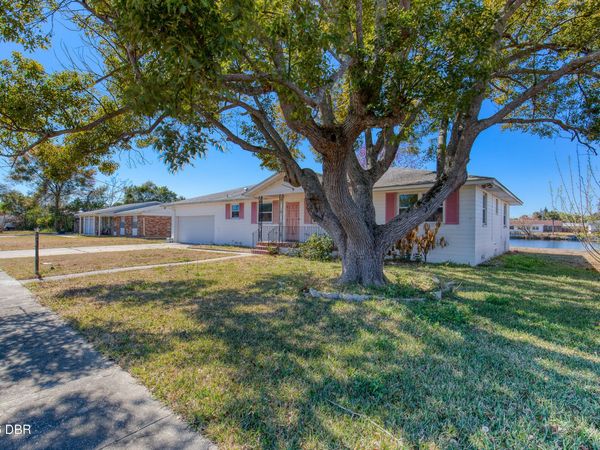 884 E Coquina Drive, Daytona Beach, FL 32117