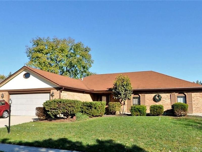 2117 Robinhood Drive, Miamisburg, OH 45342 Photo 2