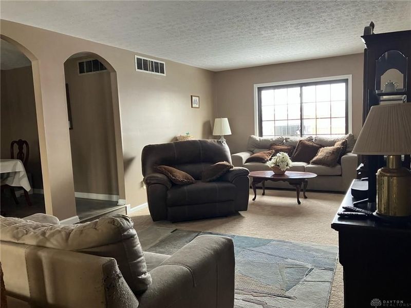 2117 Robinhood Drive, Miamisburg, OH 45342 Photo 4