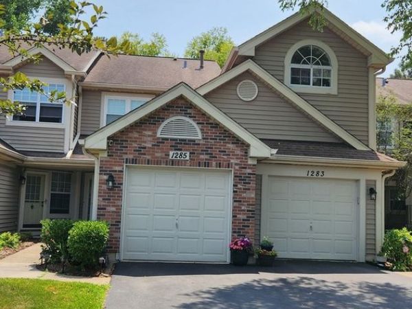 1285 Coldspring Road, Carol Stream, IL 60188