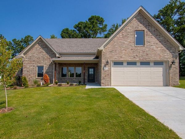 2115 Sable Oaks, Bryant, AR 72022