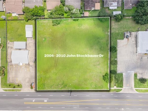 2010 John Stockbauer Drive , Victoria, TX 77901