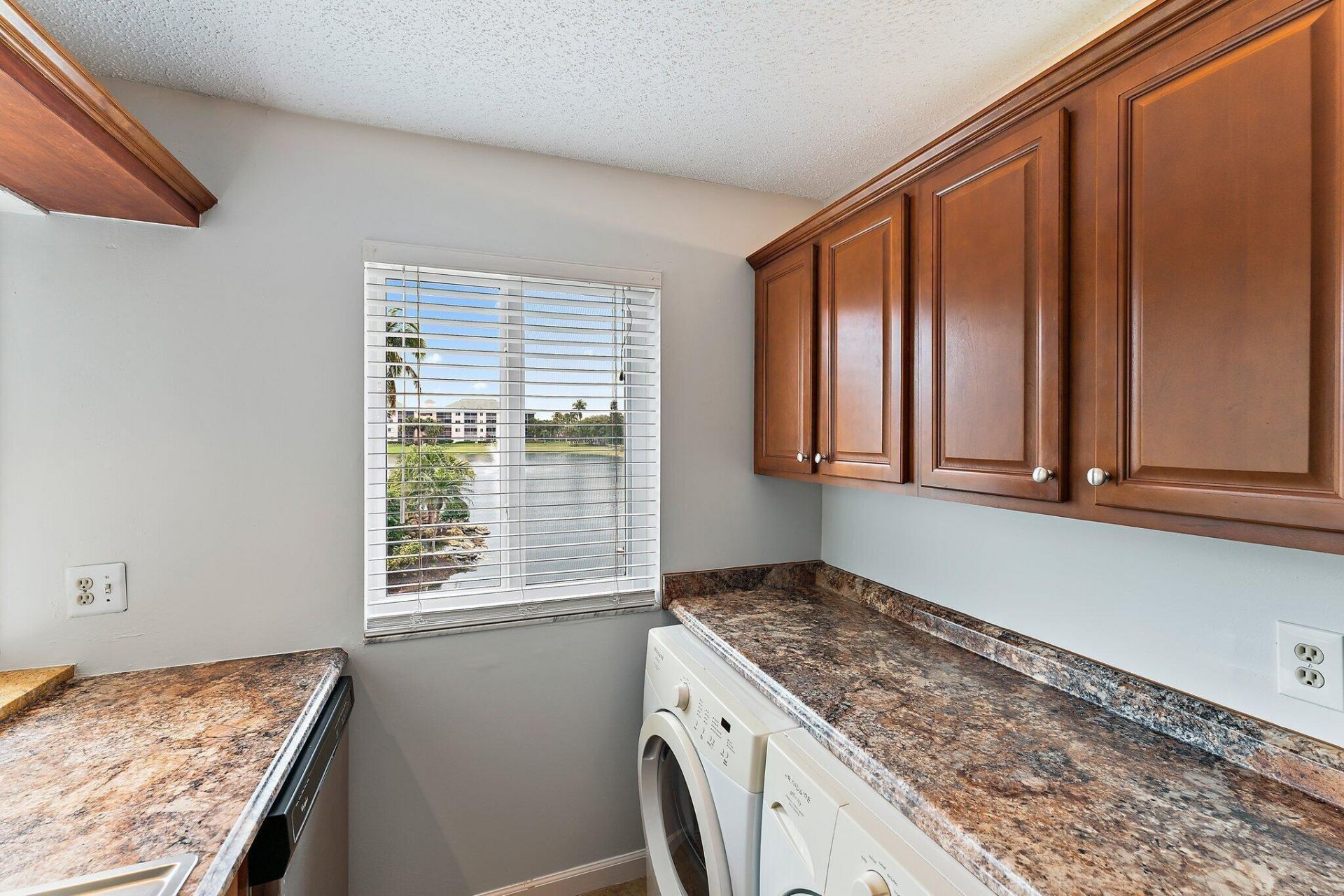 353 S Us Hwy 1, Unit c203, Jupiter, FL 33477 Photo