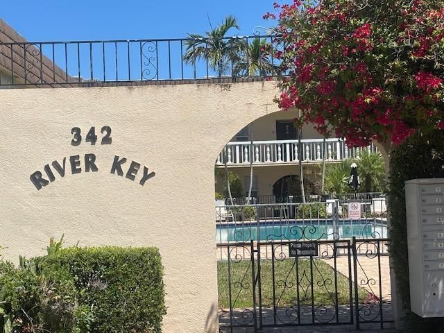 342 Southwind Drive, Unit 223, North Palm Beach, FL 33408 Photo