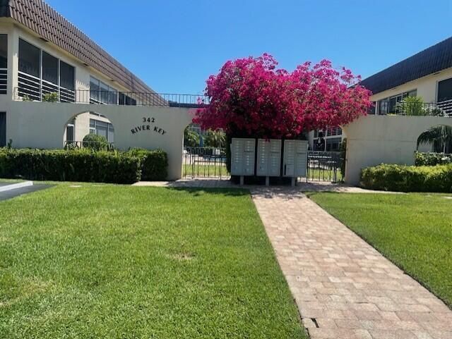 342 Southwind Drive, Unit 223, North Palm Beach, FL 33408 Photo