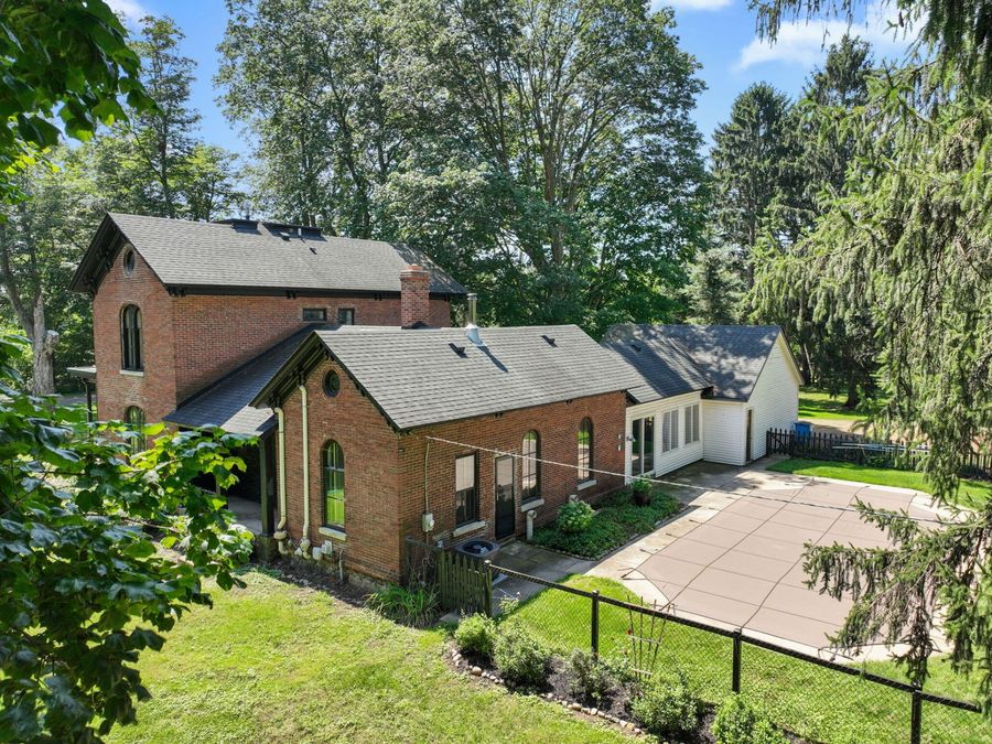 Property Image 38