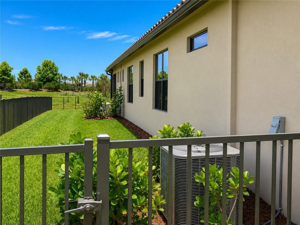 4103 Silver Maple Way, Vero Beach, FL 32967 Photo