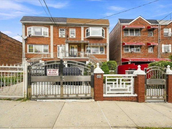 1405 E 233rd Street , Bronx, NY 10466