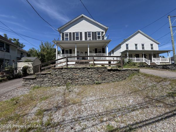 84 E State Street, Larksville, PA 18704