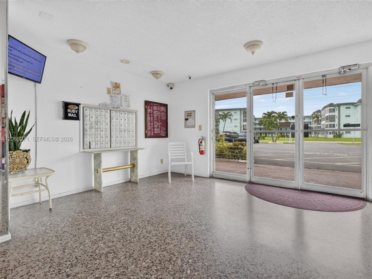4140 NW 44th Ave , Unit 408, Lauderdale Lakes, FL 33319 Photo