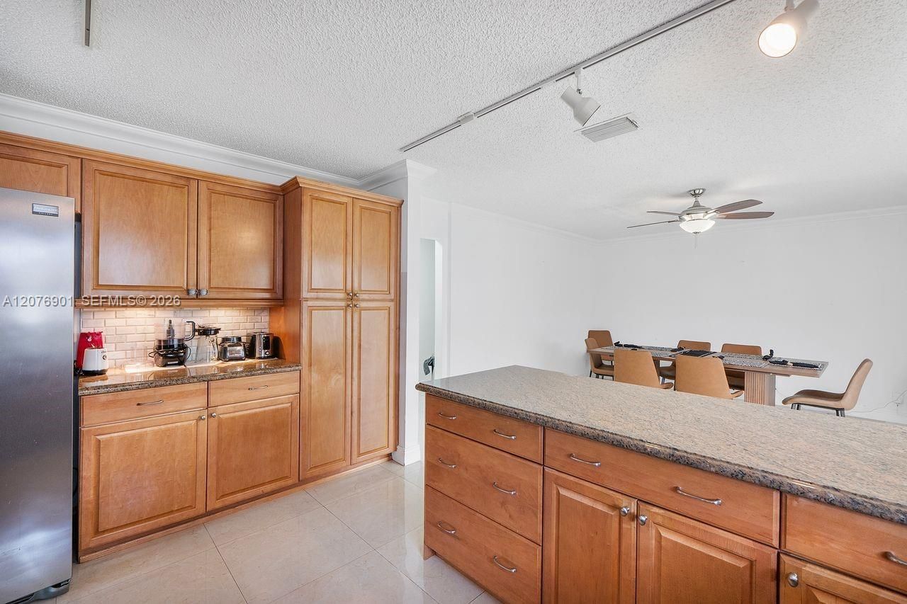 9602 NW 8th Cir, Plantation, FL 33324 Photo