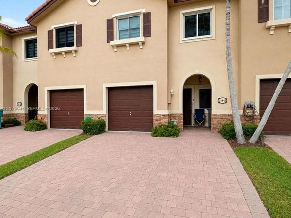 21943 SW 88th Path , Cutler Bay, FL 33190