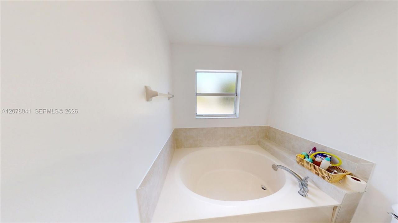 21943 SW 88th Path , Cutler Bay, FL 33190 Photo