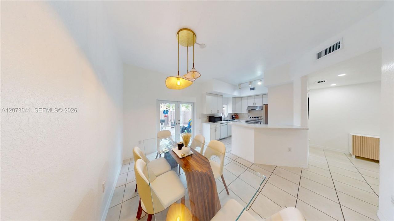 21943 SW 88th Path , Cutler Bay, FL 33190 Photo