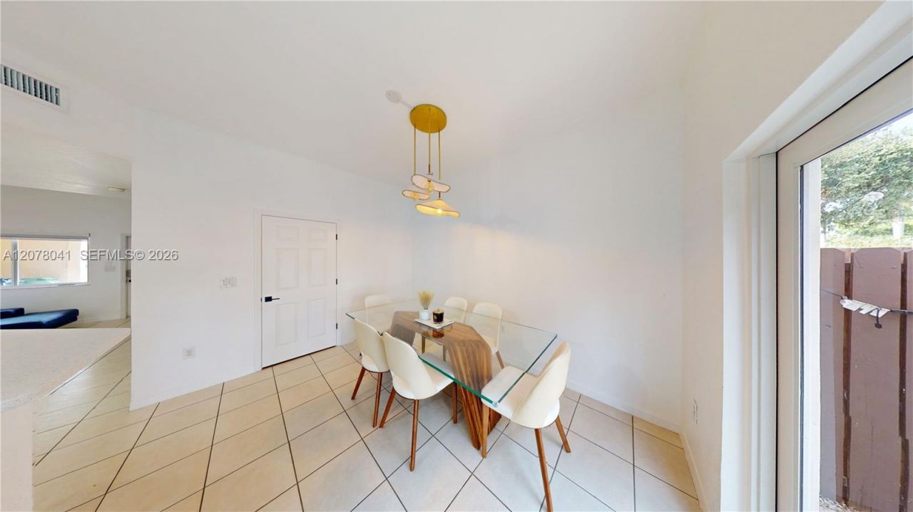 21943 SW 88th Path , Cutler Bay, FL 33190 Photo