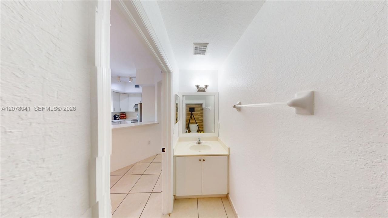 21943 SW 88th Path , Cutler Bay, FL 33190 Photo