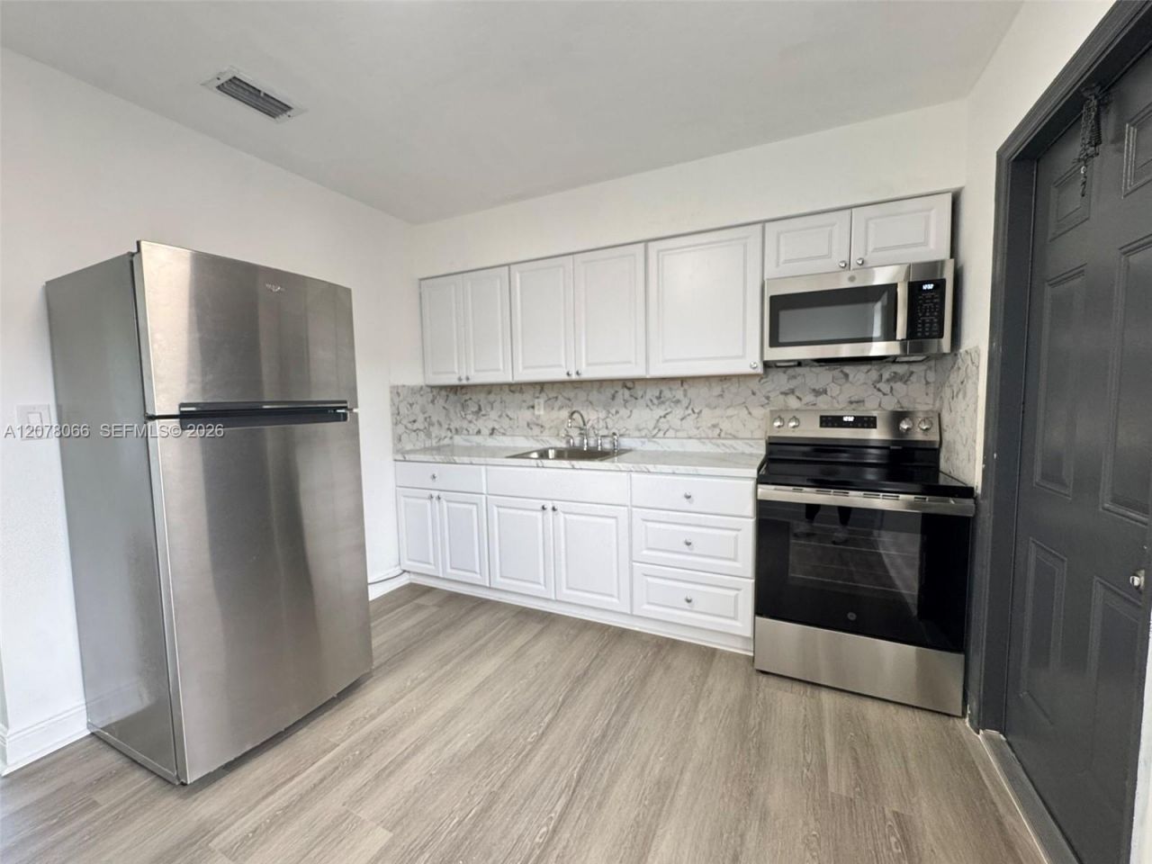 9355 SW 39th St , Unit 9357, Miami, FL 33165 Photo