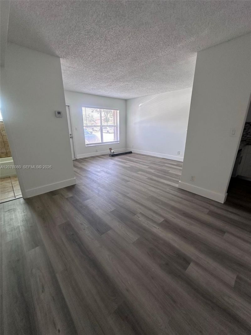 10049 Winding Lake Rd, Unit 103, Sunrise, FL 33351 Photo