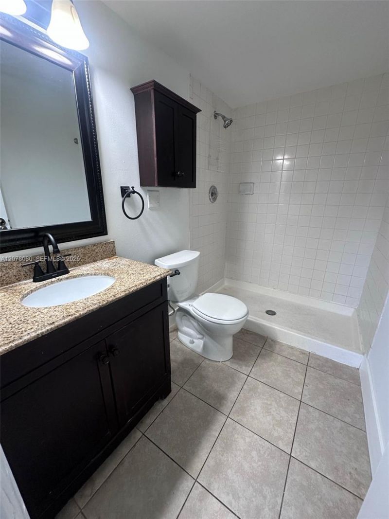 10049 Winding Lake Rd, Unit 103, Sunrise, FL 33351 Photo