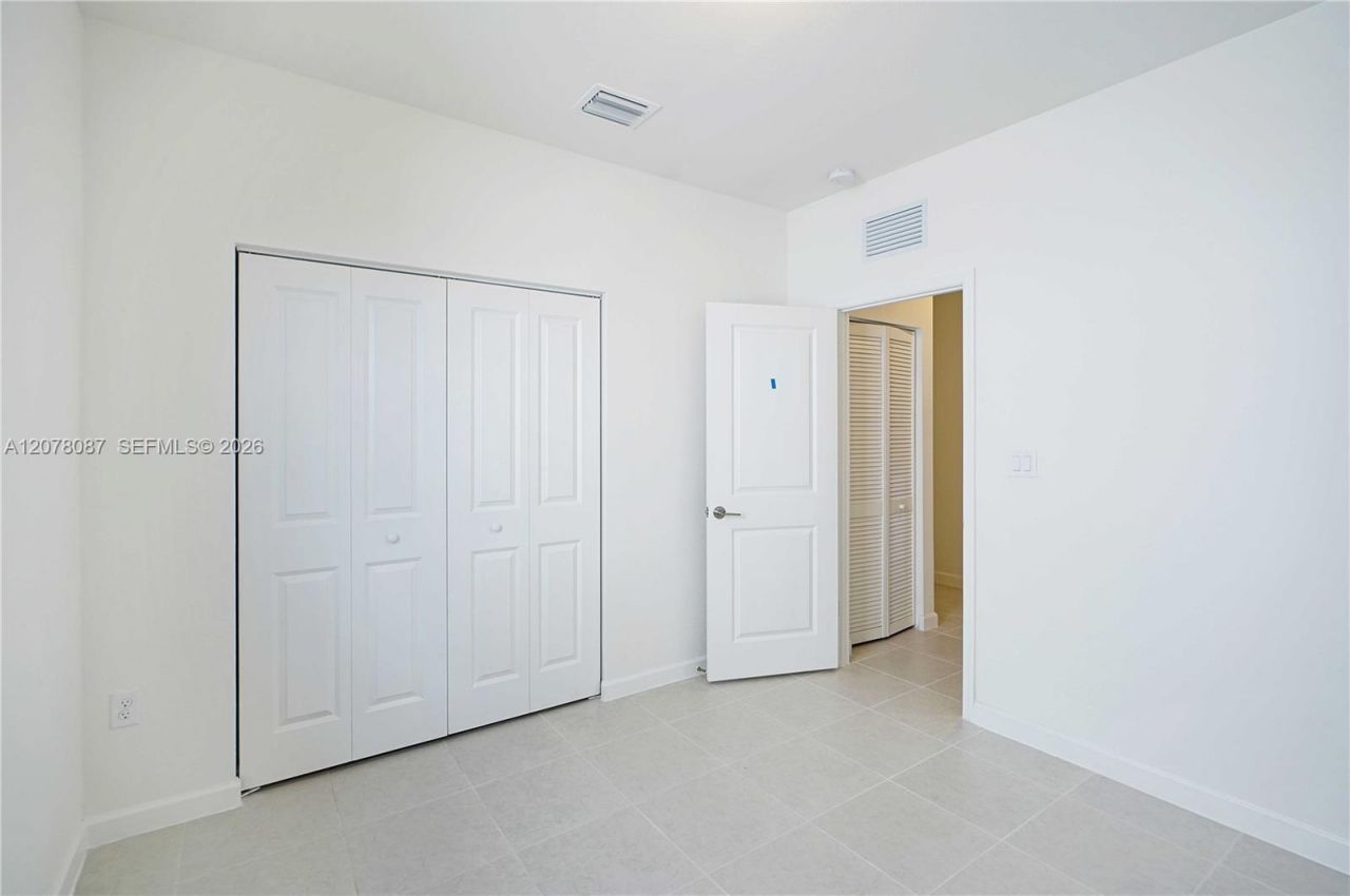 18672 SW 136th Ct , Kendall, FL 33177 Photo