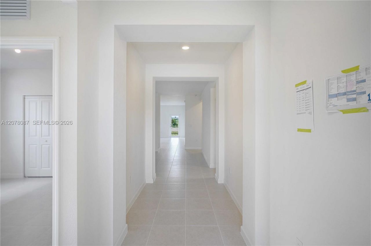 18672 SW 136th Ct , Kendall, FL 33177 Photo