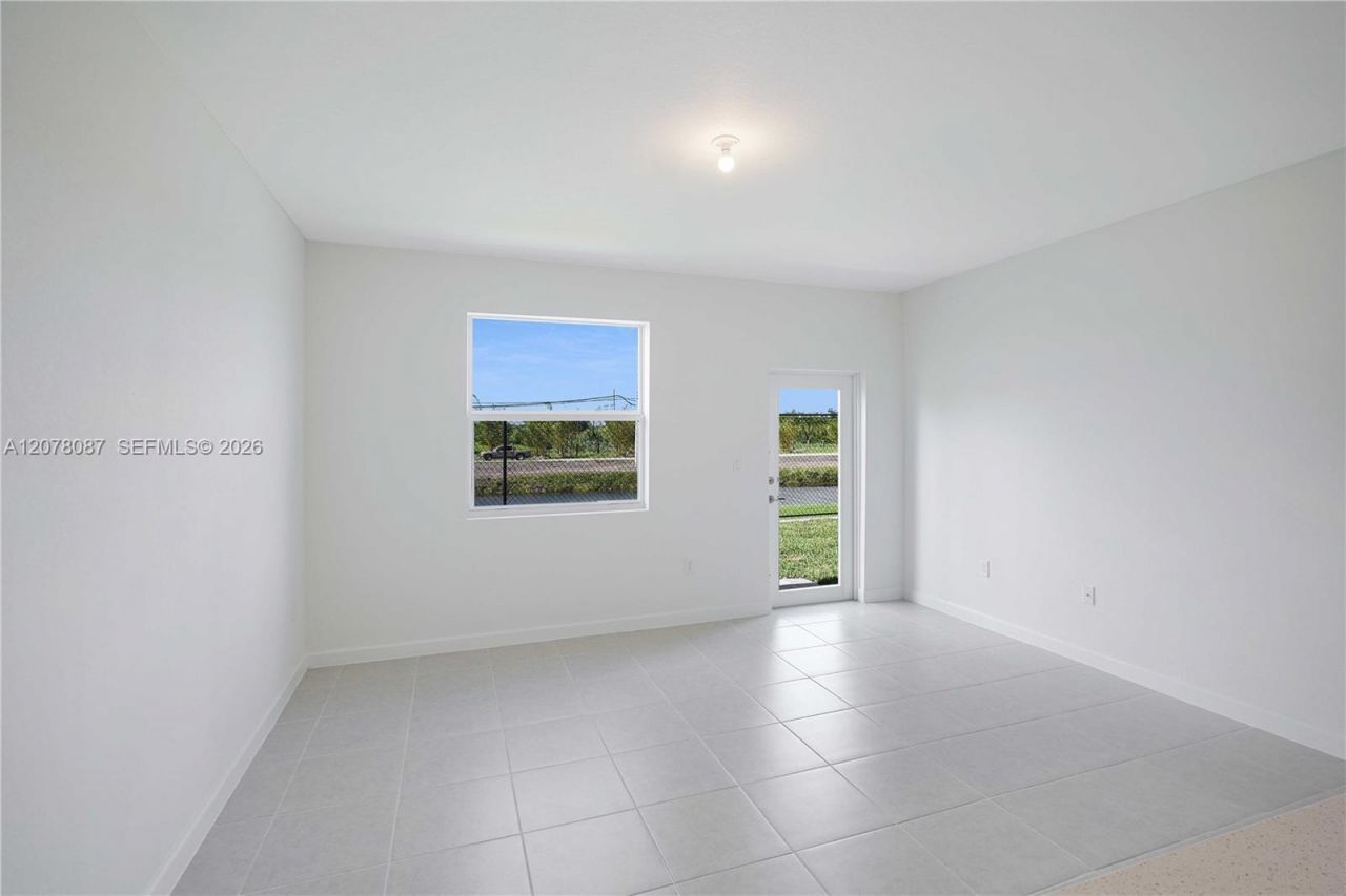 18672 SW 136th Ct , Kendall, FL 33177 Photo