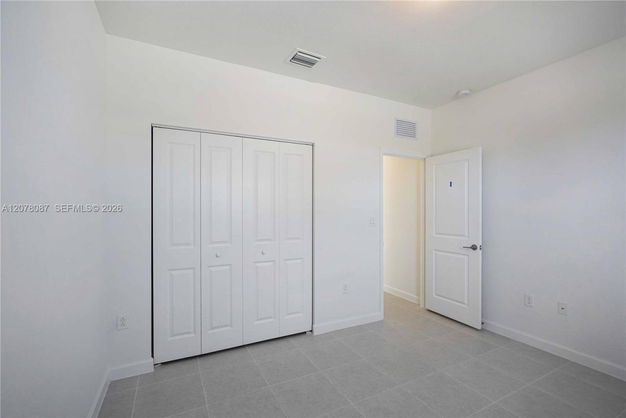 18672 SW 136th Ct , Kendall, FL 33177 Photo