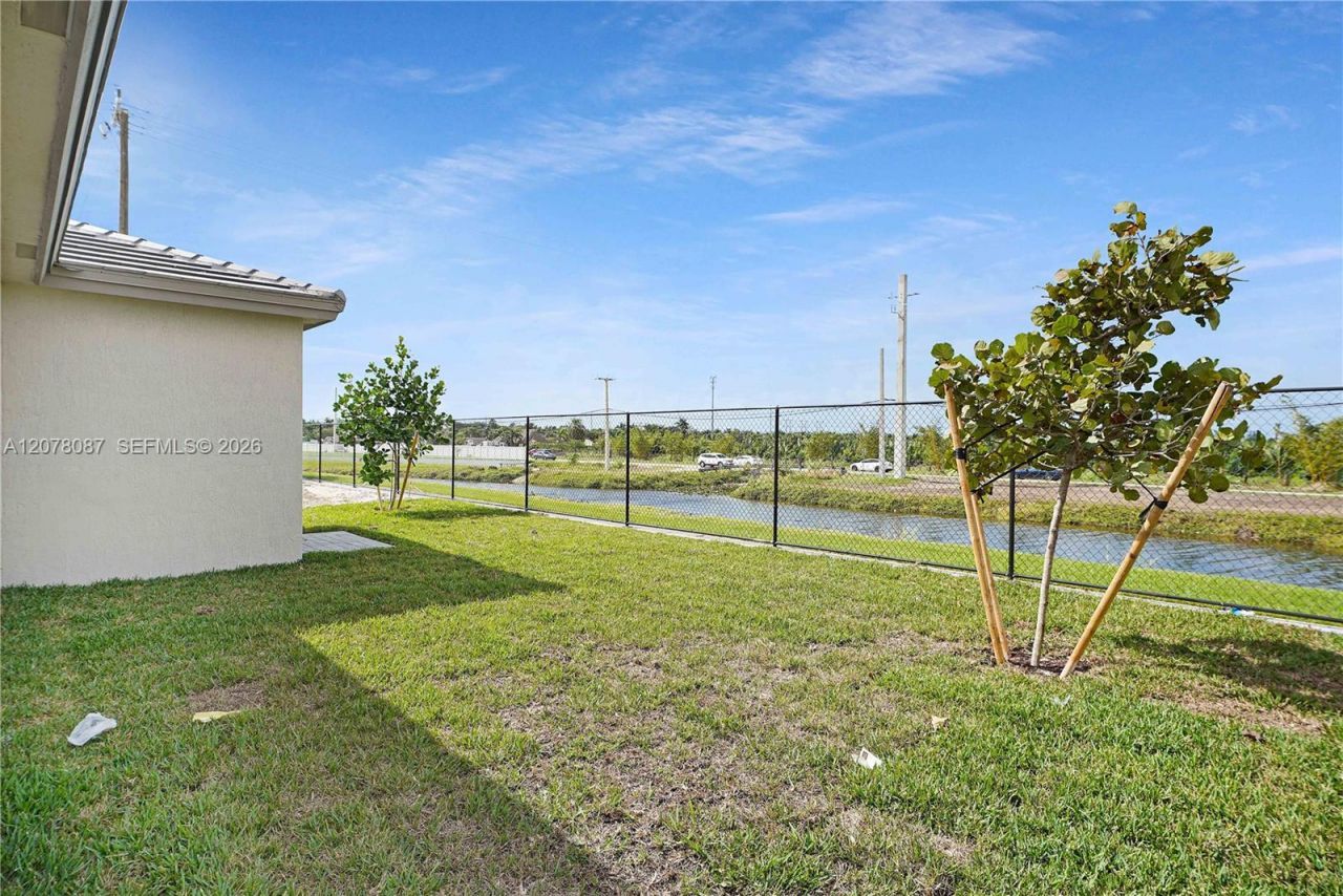 18672 SW 136th Ct , Kendall, FL 33177 Photo