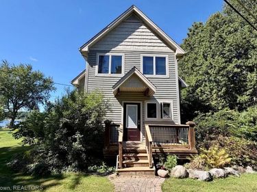 5737 Mabley Hill Road , Hartland Township, Mi 48430