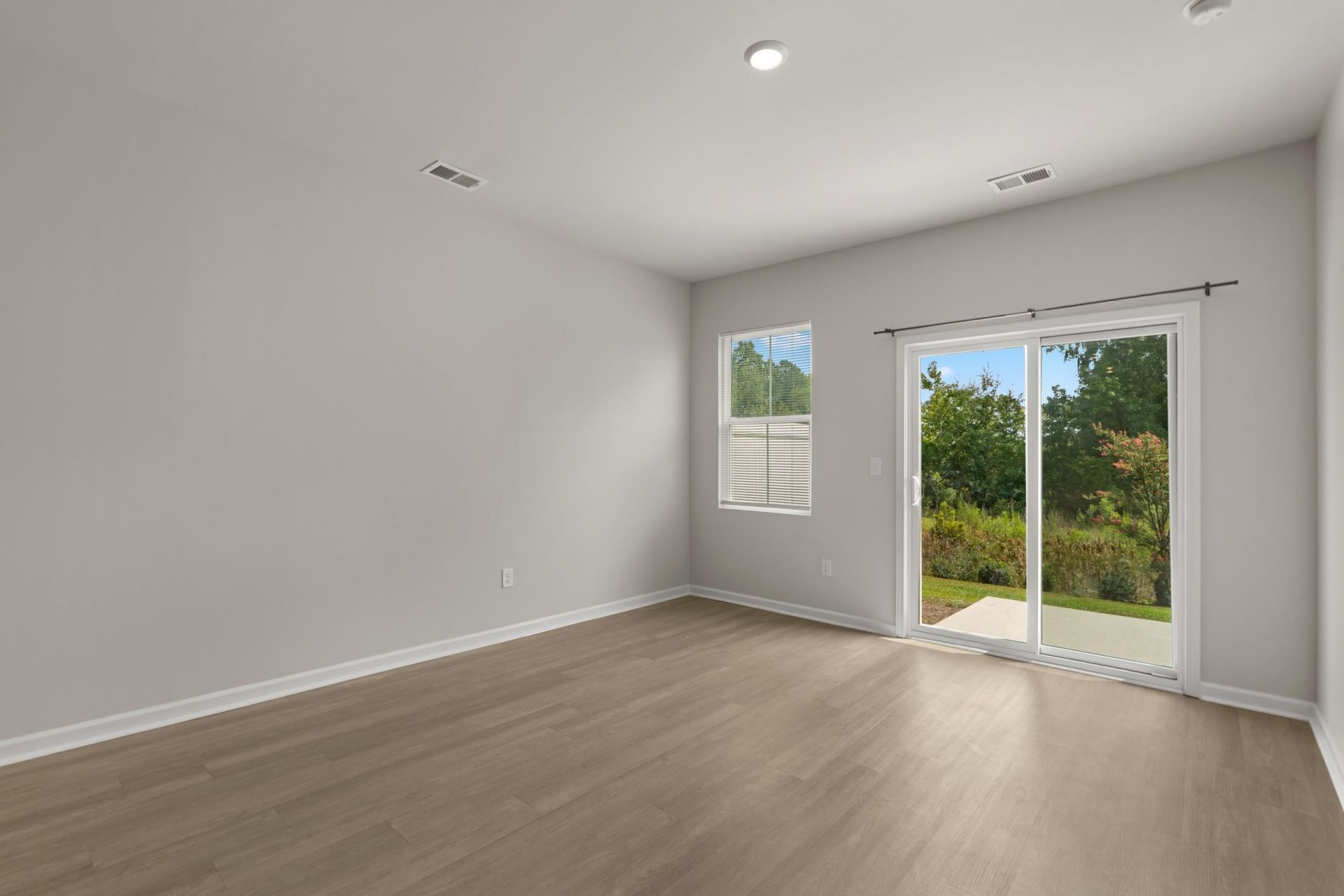 5059 Georgetown Dr. Photo 11